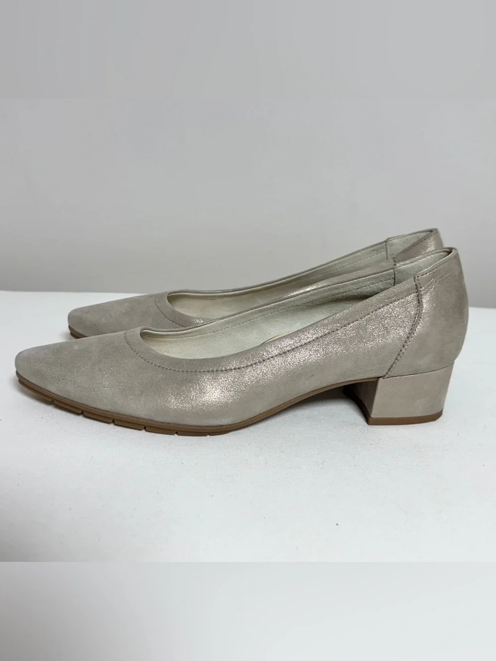 Paul Green Yvette Low Heel Pumps in Cashemire Metallic Suede
